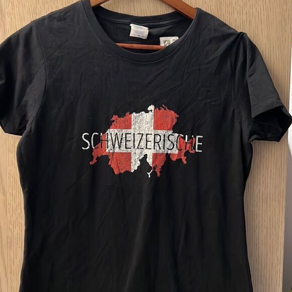 Switzerland Map Flag Souvenir - Distressed Schweizerische T-Shirt - Picture 1 of 5